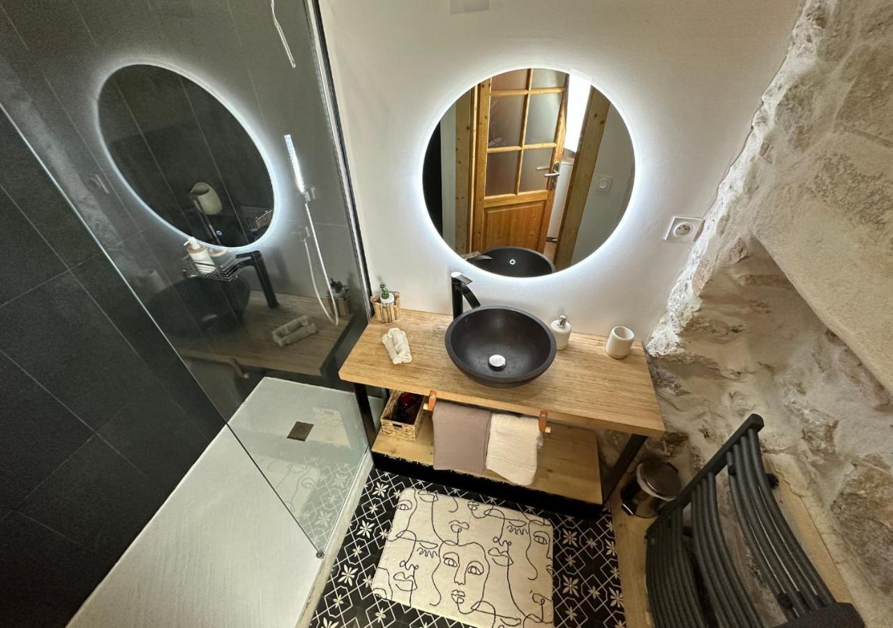 French Loft - & Comfy Apartment